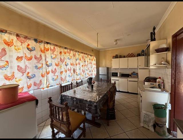 3 BEDROOM HOUSE FOR SALE IN VANDERBIJLPARK CE 2